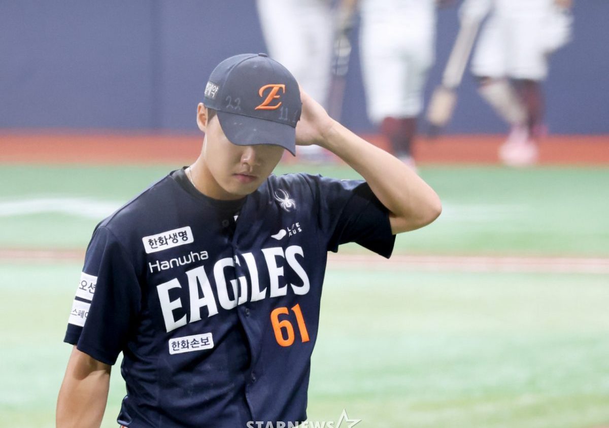 Hanwha Eagles’ high-stakes pitchers Kim Seo-hyun and Jung Woo-joo remain in minor league limbo