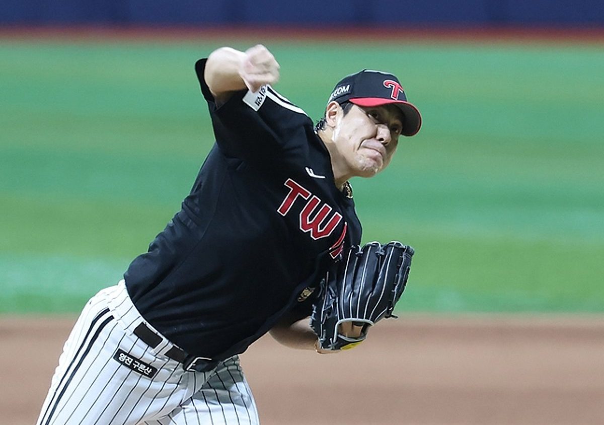 Kim Jin-sung breaks all-time holds record at 41