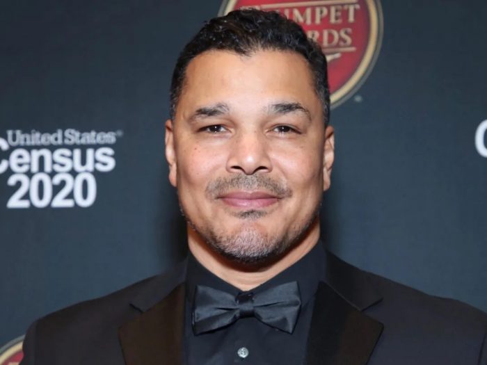 Actor Geno Segers Exits Hadestown After Apology for Transgender Comments
